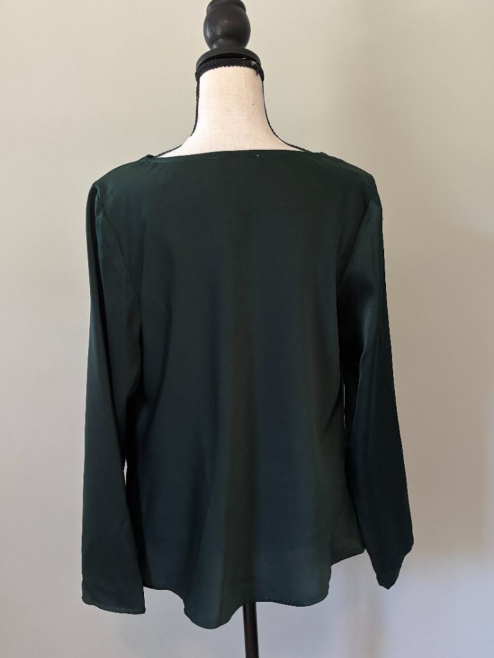 Gemma + Jane Cowl Neck Blouse — NWT — M - Picture 3 of 6